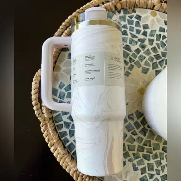 Stanley Swirl | Quencher H2.0 | 1.18L - Image 2